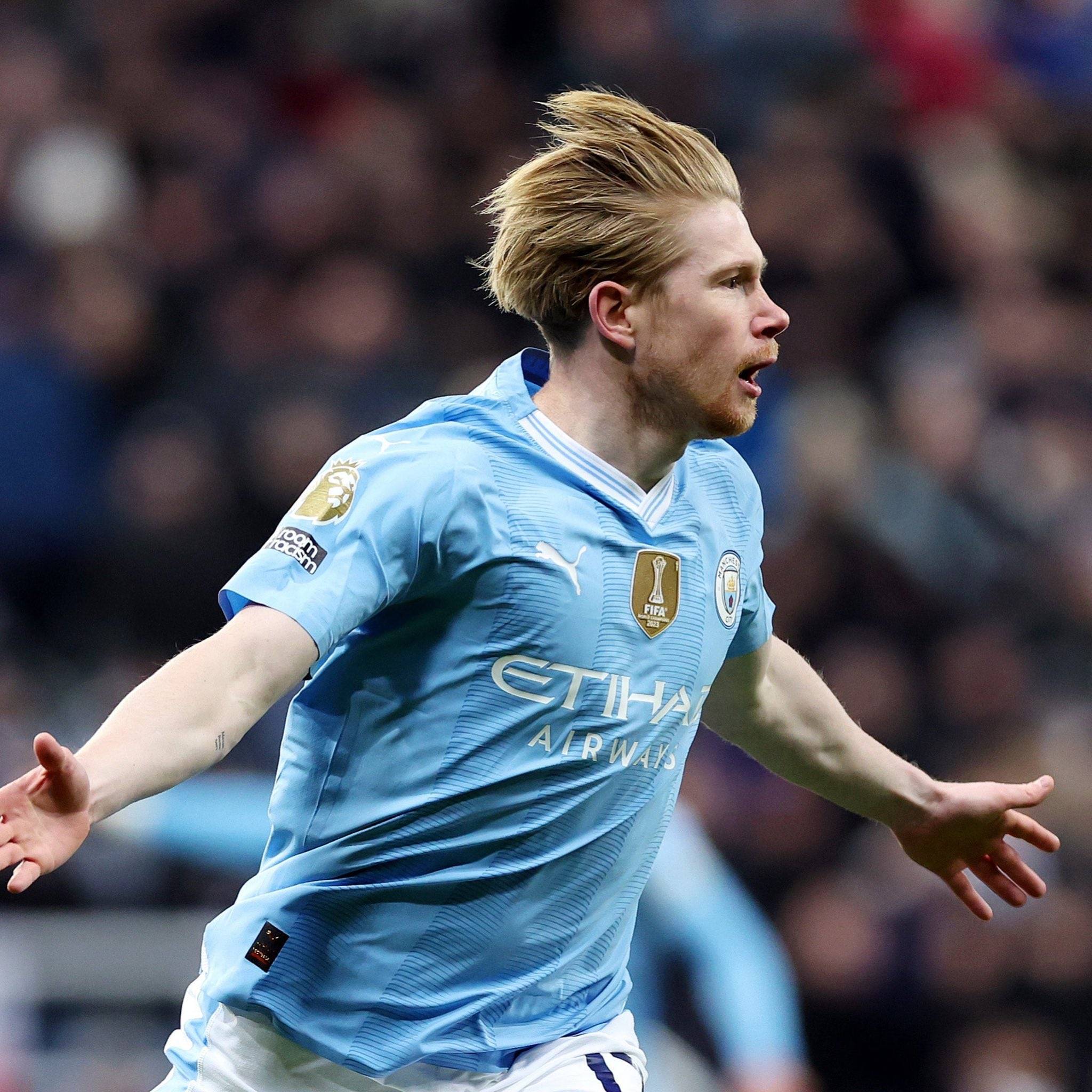 NBA：湖人险胜勇士詹姆斯30+