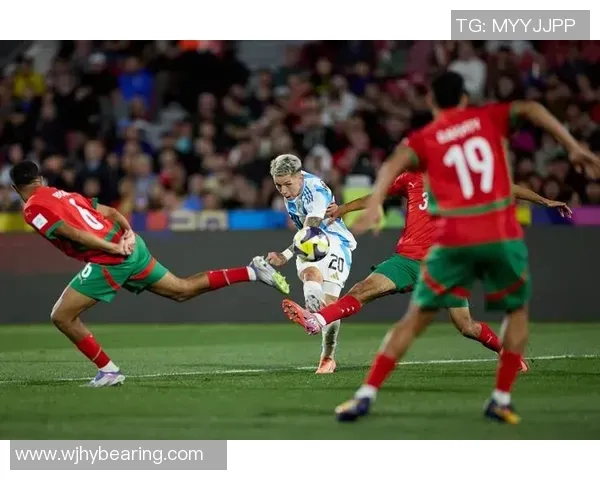 2025重庆垫江马拉松激情开跑 肯尼亚选手包揽男女子组冠军